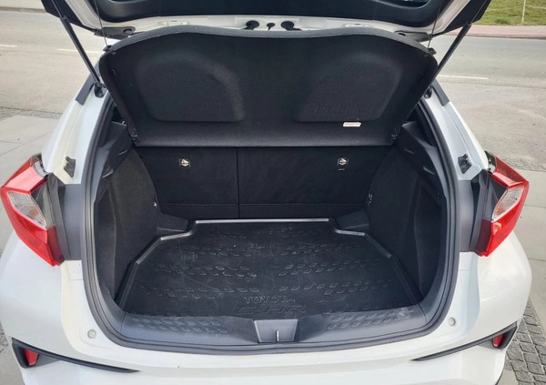 Toyota C-HR cena 81999 przebieg: 61245, rok produkcji 2018 z Aleksandrów Łódzki małe 466
